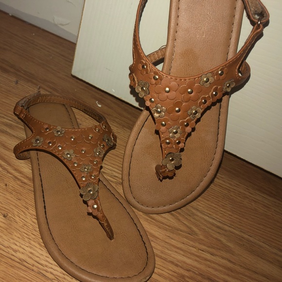 Sandals - Picture 2 of 2